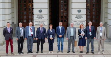 LMAJA ir LMA atstovai dalyvavo tarptautiniuose mokslo akademijų tinklų renginiuose Var&scaron;uvoje
